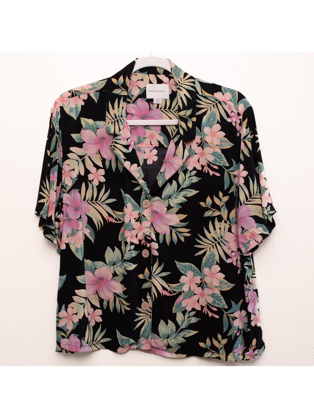 American Eagle Tropical Floral Button Down Shirt Black Resort Wear Wmns L